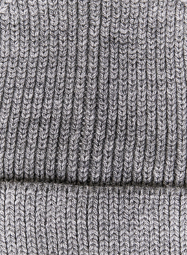 Шапка мужская серого цвета