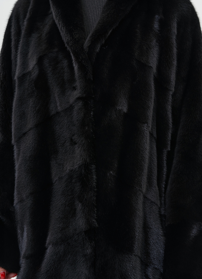 Черная шуба из скандинавской норки модель № 24968 в рассрочку