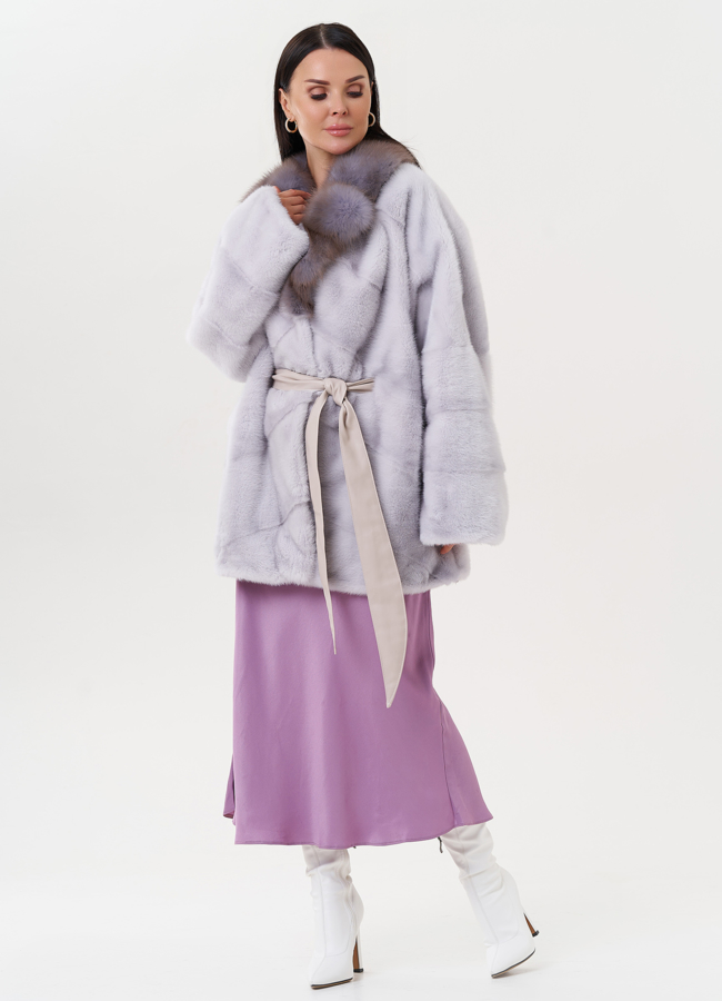 фото Норковая шуба под пояс с воротником из куницы модель № 27581