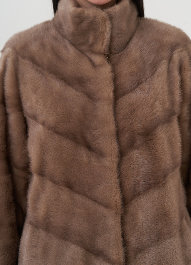 Норковая шуба с воротником стойка  модель № 24819 в рассрочку