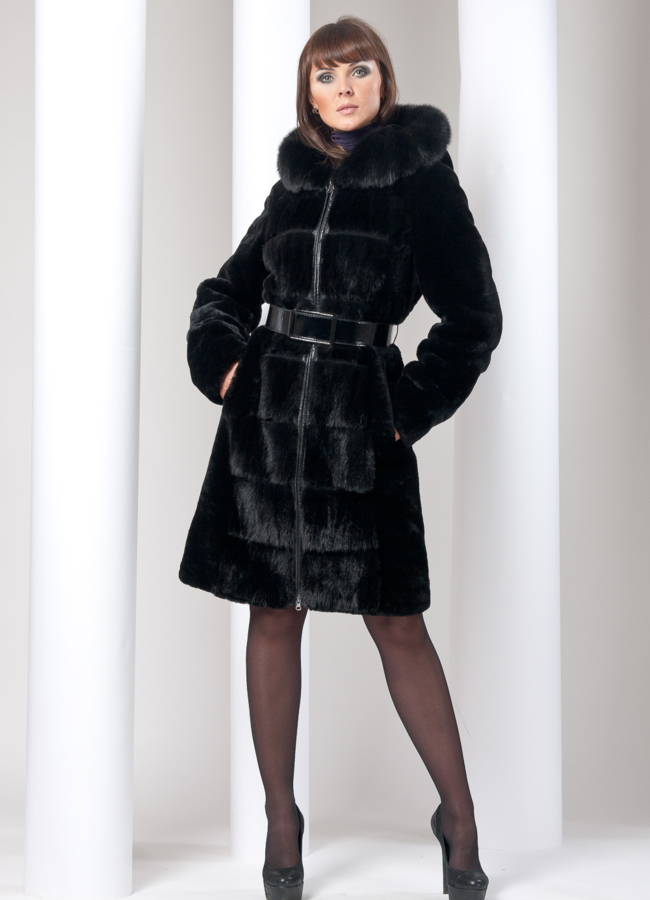 Шуба мутон с норкой модель № S-25 меха малина Шуба мутон с норкой модель № S-25 меха малина