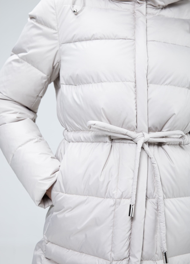 Женский пуховик с капюшоном  модель № 25512 универмаг малина