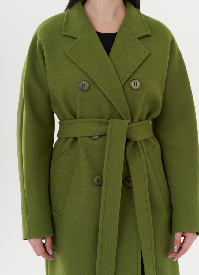 Женское пальто в зеленом цвете модель № 26421 в кредит