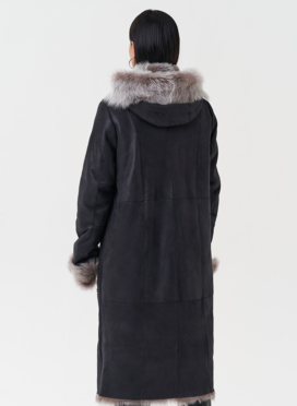 Дубленка с отделкой из тосканы с капюшоном