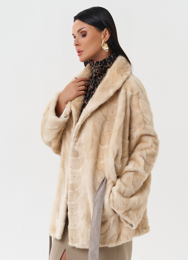 Женская шуба из меха норки модель № 28441 универмаг малина