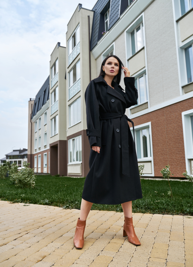 Женское пальто черного цвета Electra Style модель № 21308 меха малина