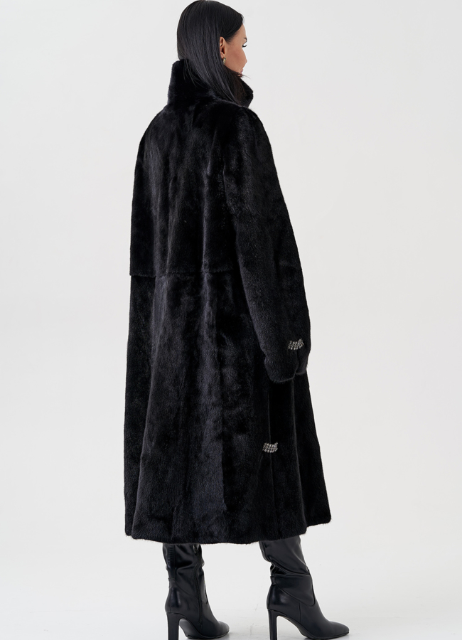 Норковая шуба черного цвета  модель № 23991 в кредит