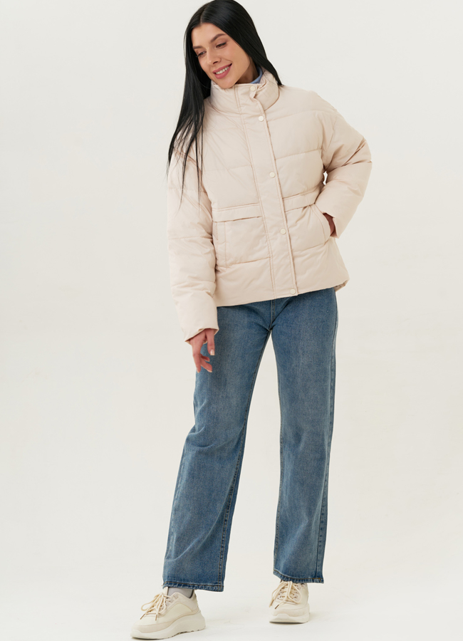 Женская утепленная куртка светло-бежевого цвета модель № 22400 универмаг малина