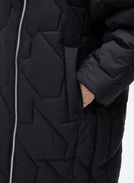 Женский пуховик с капюшоном 