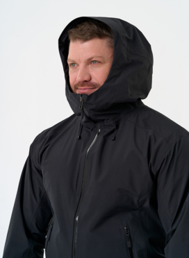 Мужская ветровка черного цвета