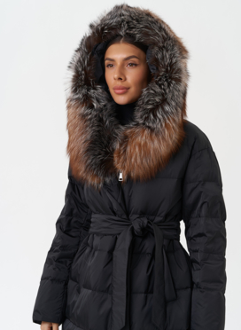 Пуховик с капюшоном из меха чернобурки