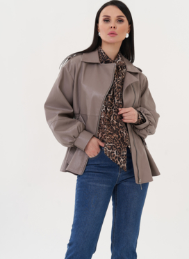 Куртка-косуха из эко кожи бежевого цвета