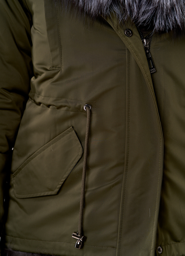 Укороченная парка в цвете хаки модель № 18952 универмаг малина