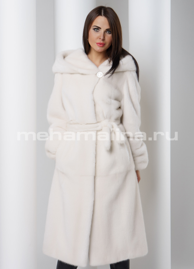 Белая шуба из скандинавской норки модель № S-501 в кредит