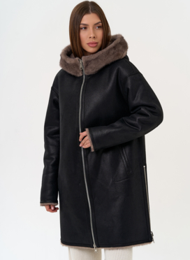 Женская двухсторонняя дубленка из эко замши с капюшоном Женская двухсторонняя дубленка из эко замши с капюшоном