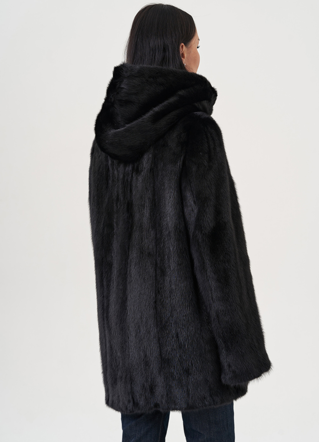 Шуба из норки с капюшоном модель № 24732 в кредит