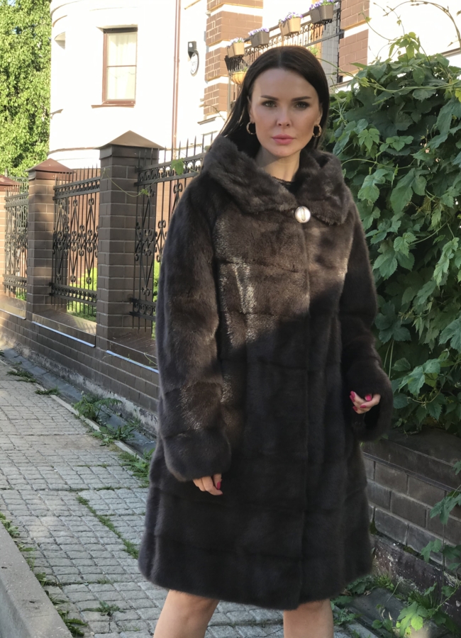 Норковая шуба модель № 1045M меха малина