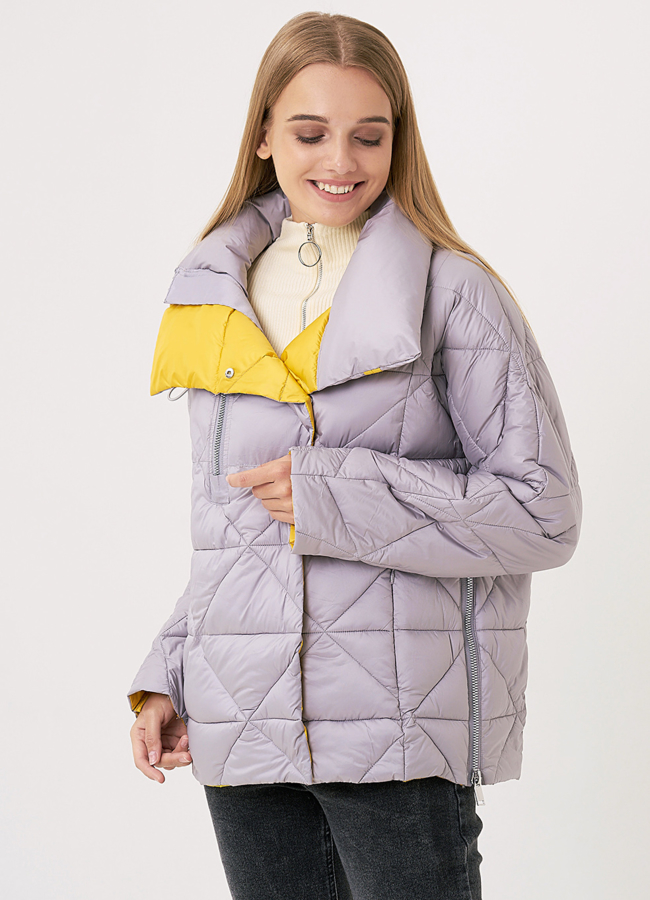 Укороченный серый пуховик модель № 110134 меха малина