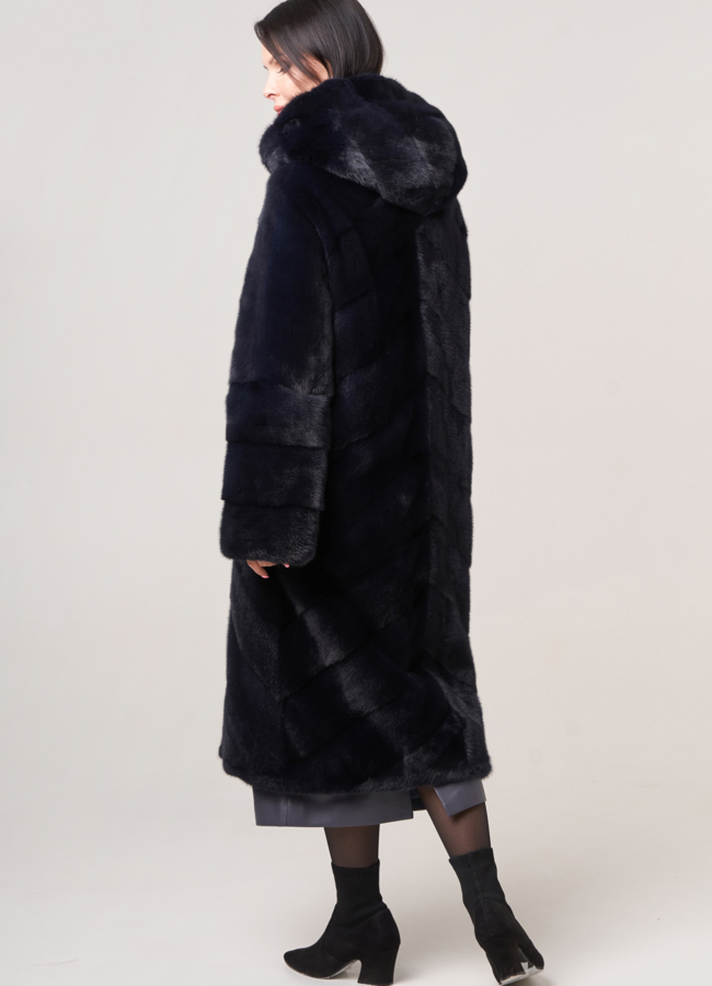 Норковая шуба прямая с капюшоном модель № S-761 в кредит