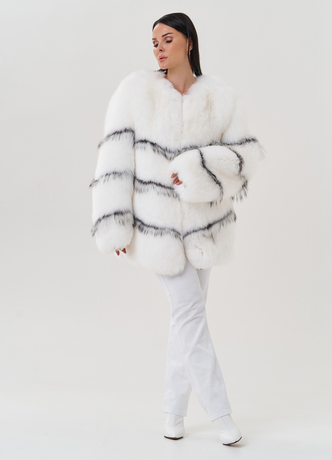 Шуба из меха лисы белого цвета модель № 27615 универмаг малина