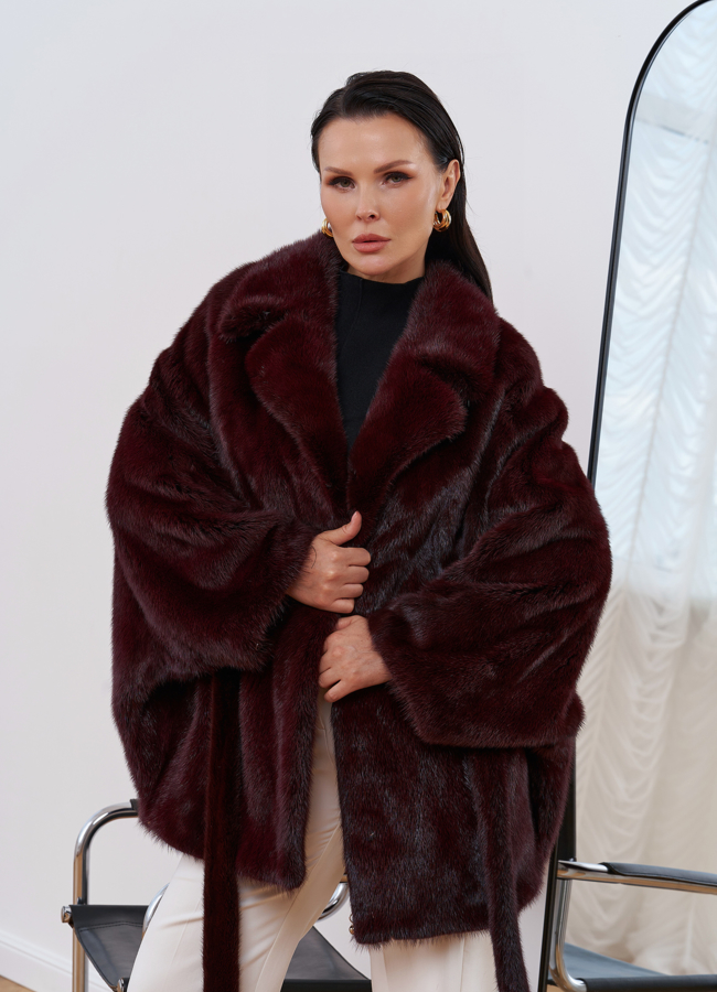 Шуба из меха норки с английским воротником модель № 27592 в кредит