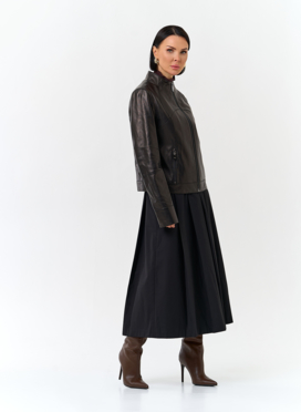 Женская куртка из натуральной кожи