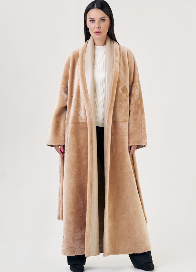 Двухсторонняя женская дубленка бежевого цвета  модель № 23246 универмаг малина