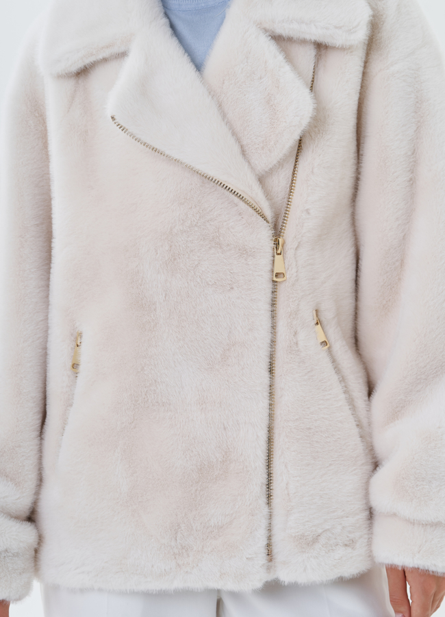 Пальто-косуха из эко меха  модель № 27690 универмаг малина