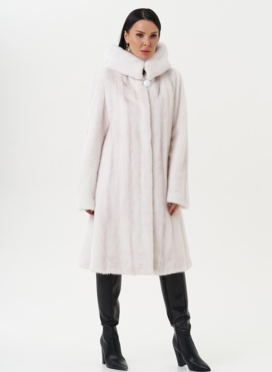 Шуба из меха норки в роспуск