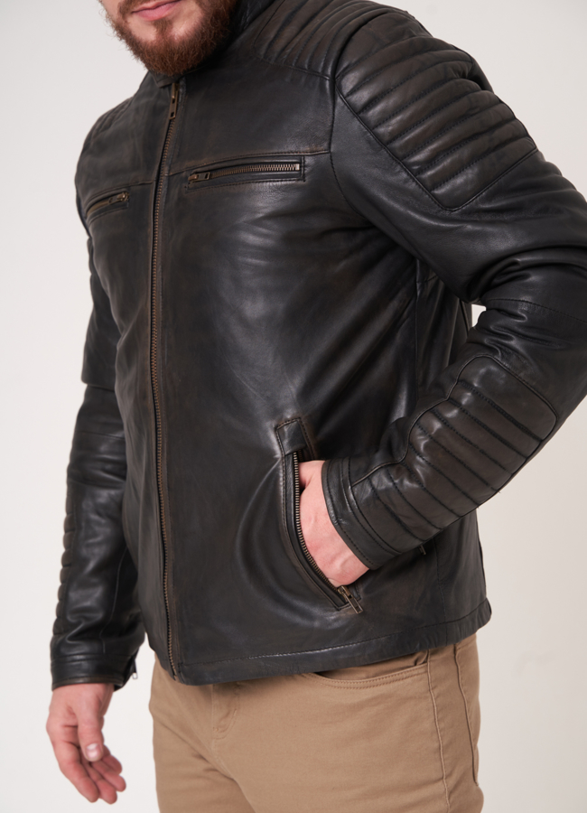 фото Кожаная куртка на молнии  модель № 773