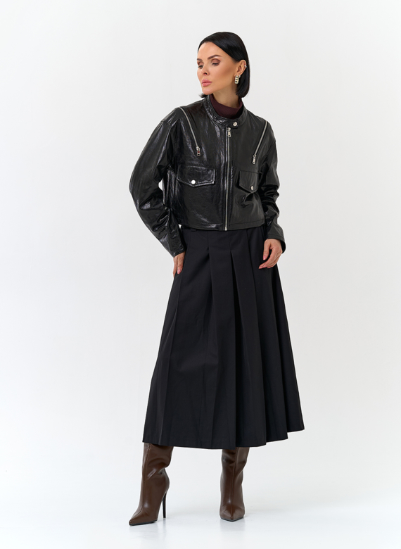 Куртка из натуральной кожи с декоративными молниями