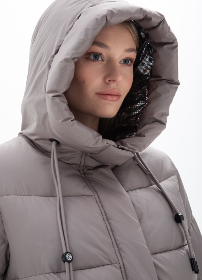 Пуховик женский с капюшоном  модель № 25511 универмаг малина