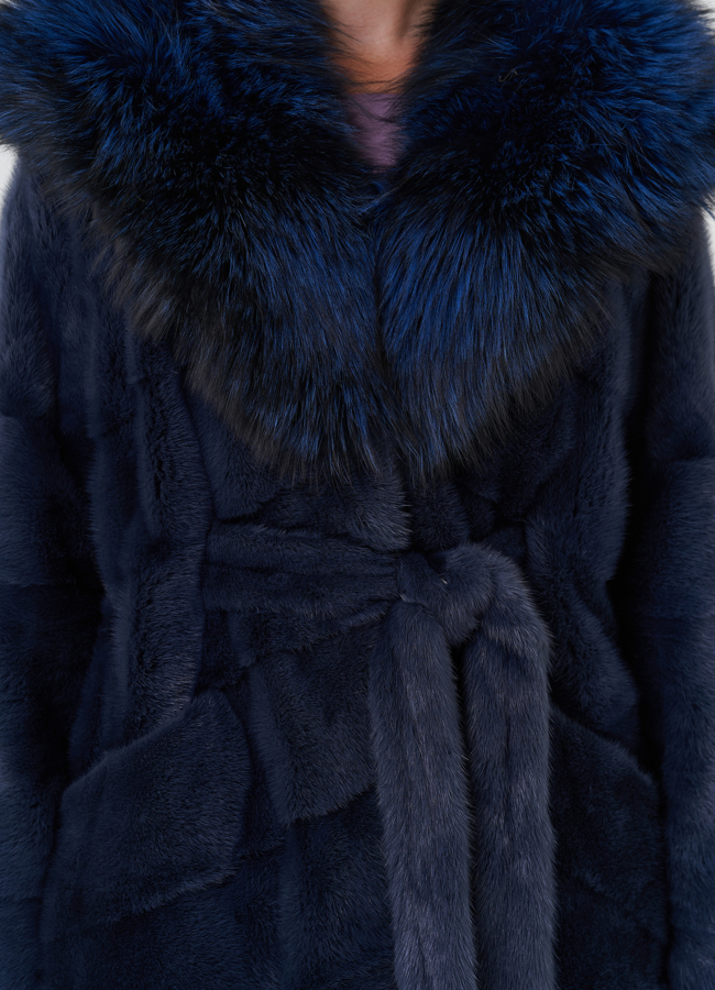 Шуба из меха норки с капюшоном из чернобурки модель № 24-5068 универмаг малина