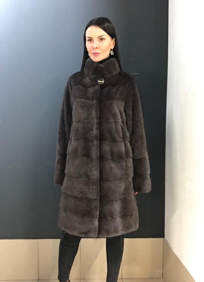 Норковая шуба с воротником стойкой в цвете капучино модель № 1045 универмаг малина