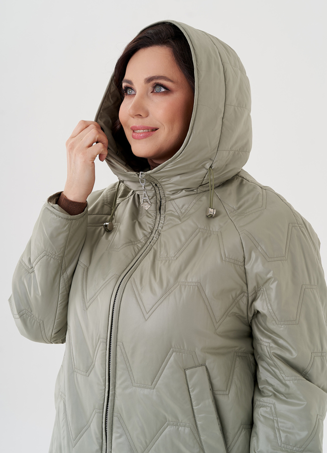 Женское полупальто с капюшоном  модель № 23921 универмаг малина