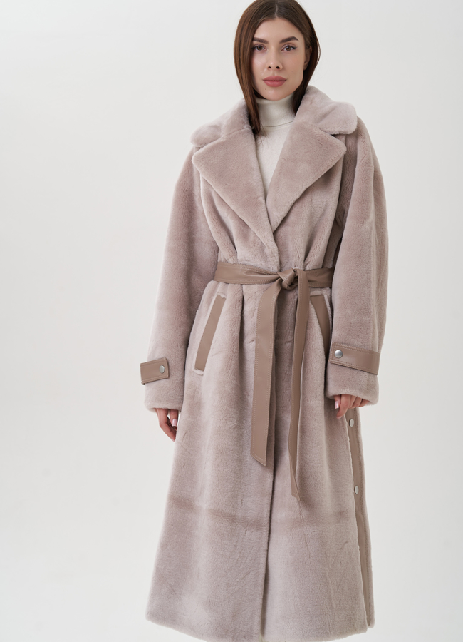 Длинное женское пальто из натуральной шерсти  модель № 25684 меха малина