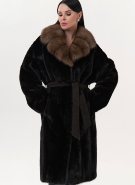 Шуба из норки с воротником из куницы