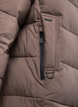 Женский пуховик с капюшоном 