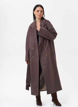 Длинное двубортное пальто с английским воротником