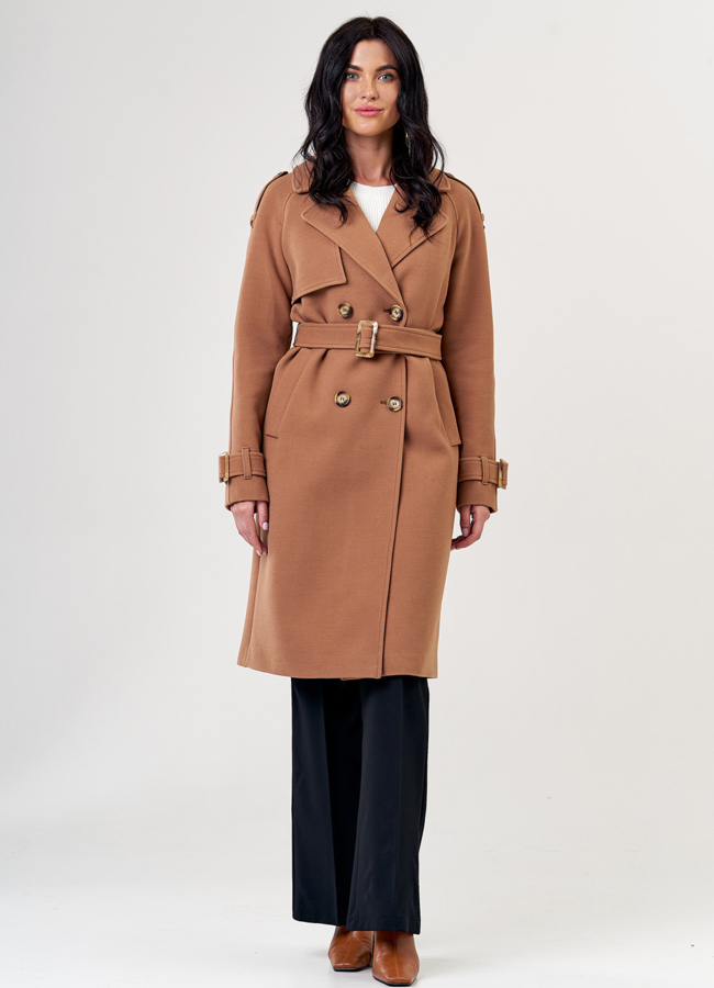 фото Женское пальто коричневого цвета с поясом модель № 21377