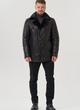 Мужская куртка из натуральной кожи черного цвета 