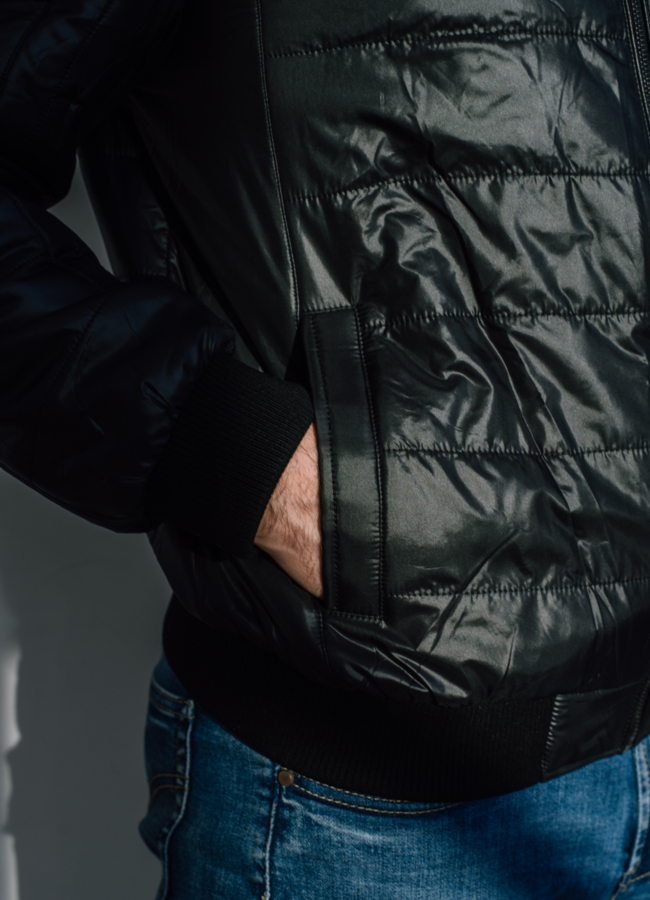 Куртка бомбер черного цвета  модель № 22414 универмаг малина