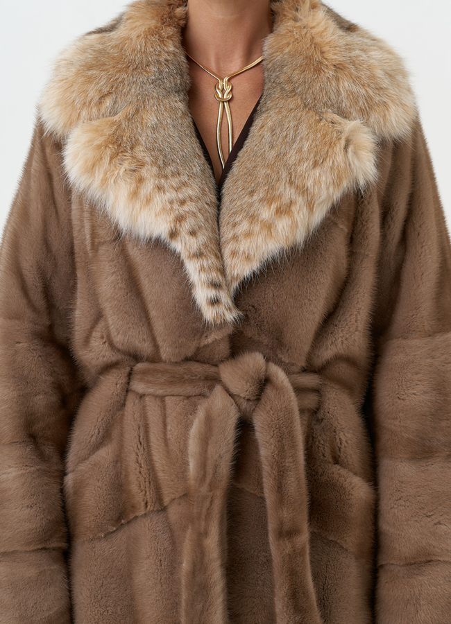 Женская шуба из меха норки с воротником из меха рыси модель № 31163 универмаг малина