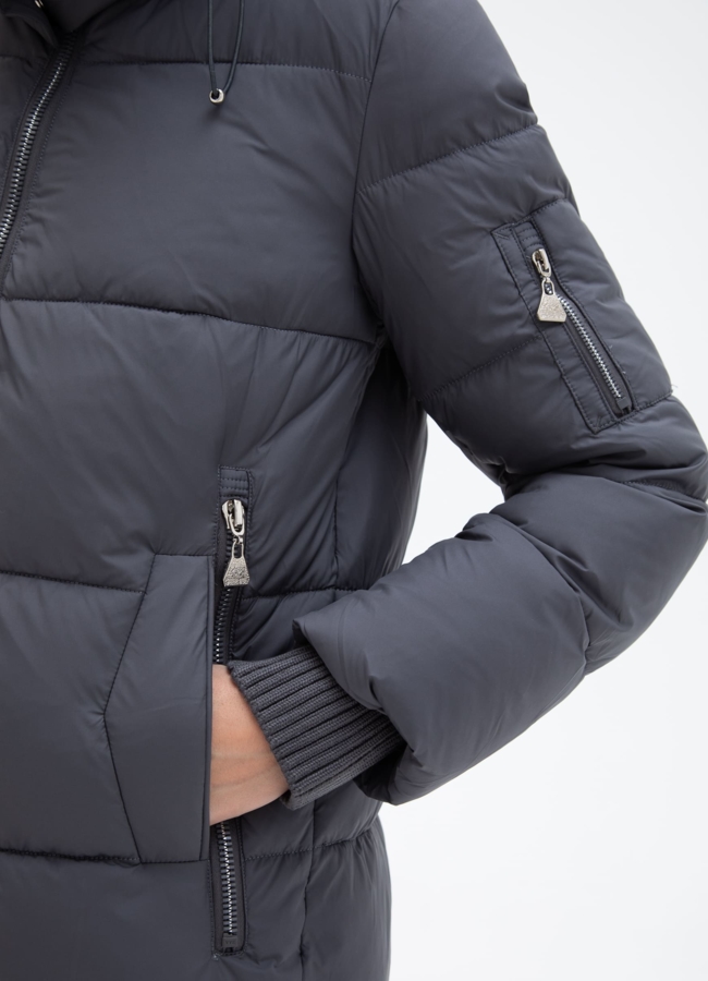 Пуховик женский с капюшоном  модель № 25802 универмаг малина