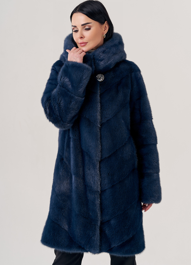 фото Женская шуба из норки с капюшоном  модель № 23864