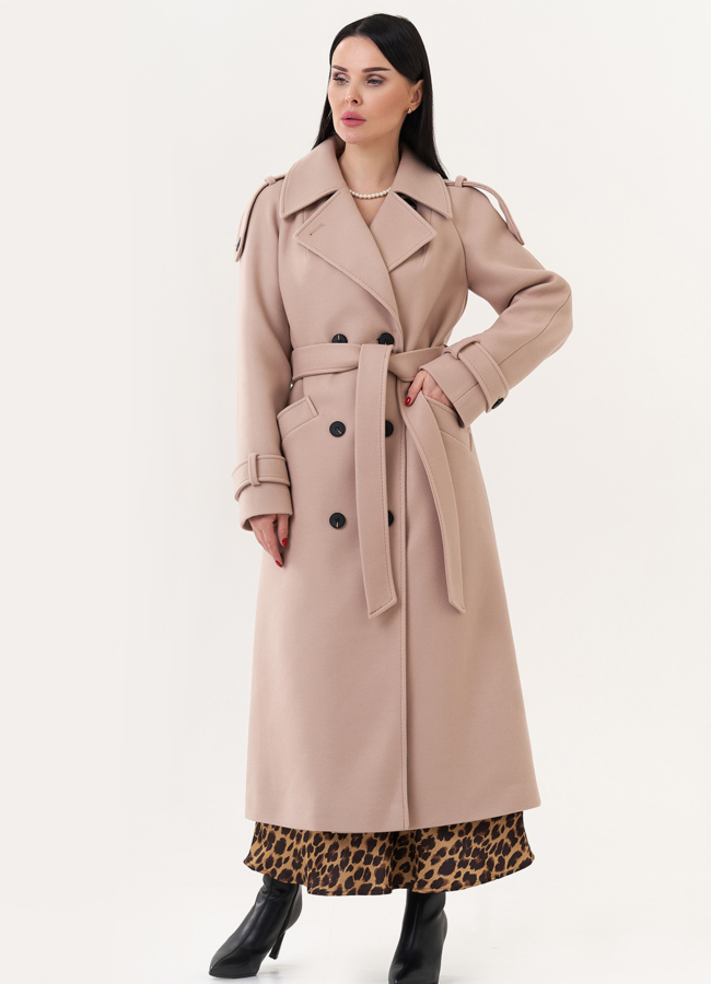 Двубортное пальто модель № 26811 меха малина