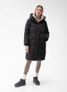 Женский пуховик с капюшоном 