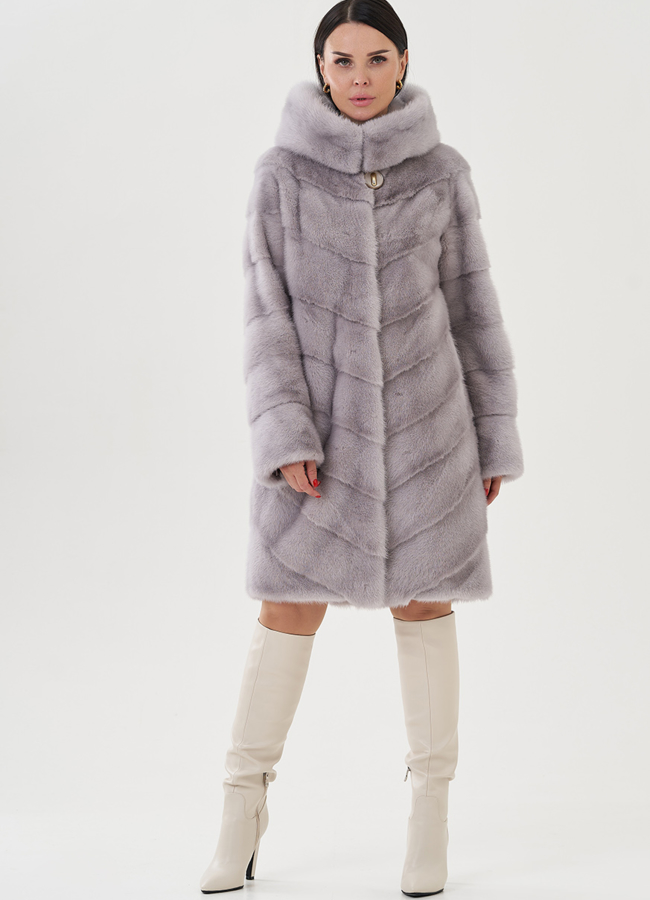 фото Шуба фиолетового цвета из норки с капюшоном модель № 24716