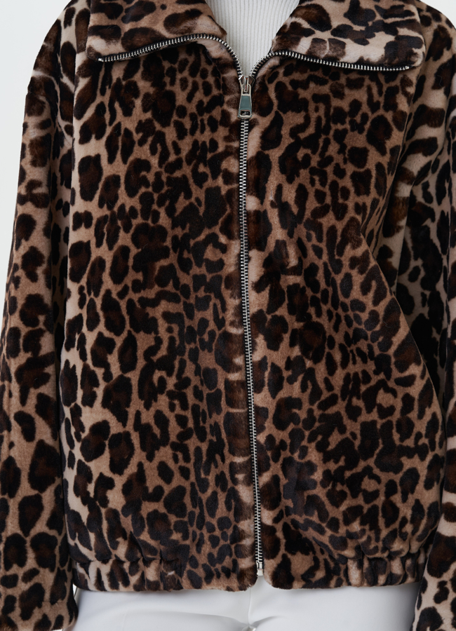 Куртка из эко меха с леопардовым принтом модель № 27717 универмаг малина