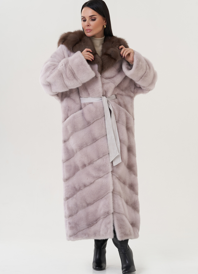 Шуба из норки с капюшоном из куницы  модель № 25813 меха малина